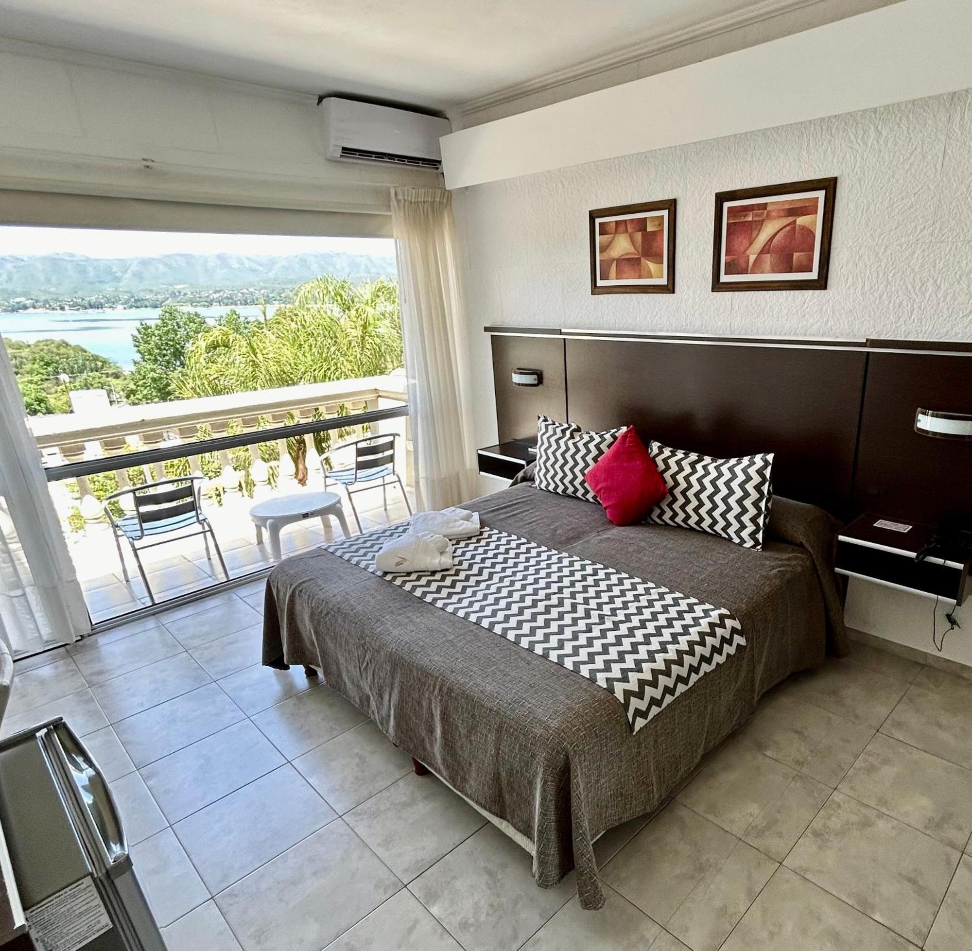 Villa La Font Apart Hotel&Spa Villa Carlos Paz Esterno foto